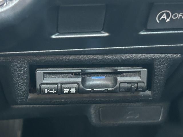 0901504A30261008W00217.jpg