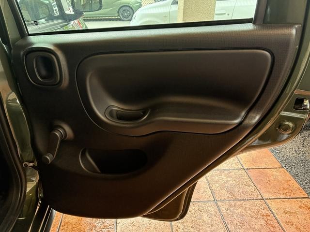 9620024A30260612W00118.jpg