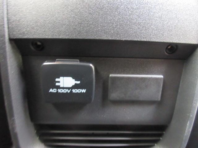 0561088A30260808W00108.jpg