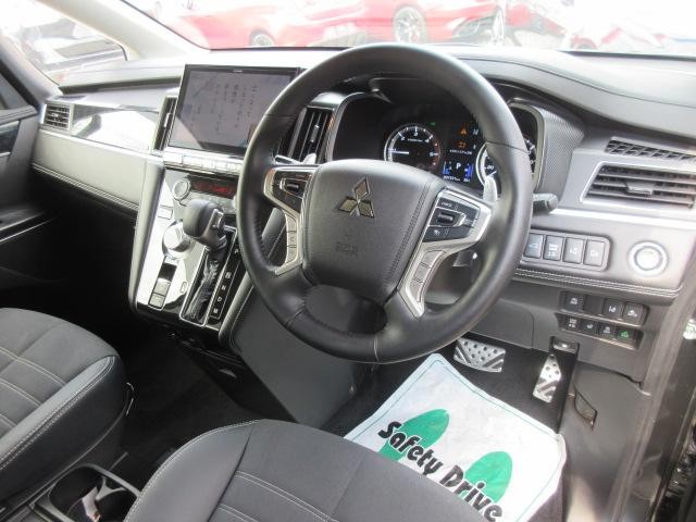 0561088A30260808W00118.jpg
