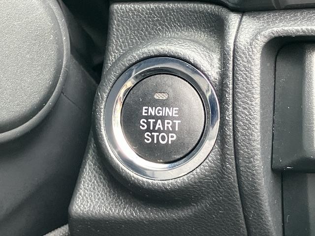 9700315A30260627W00112.jpg