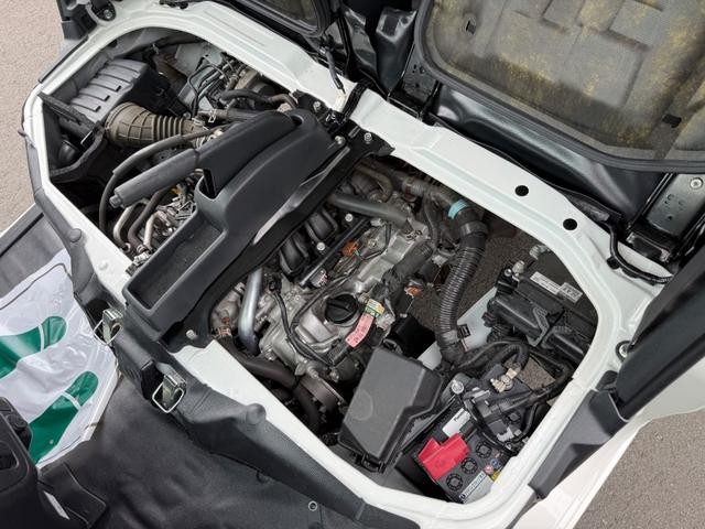 0580637A30260910W00118.jpg