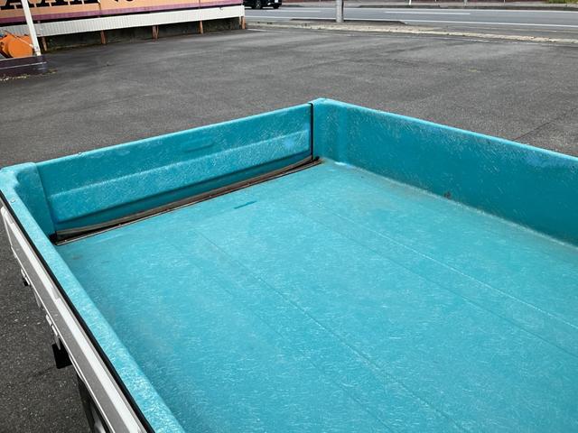 0900508A30260704W00106.jpg