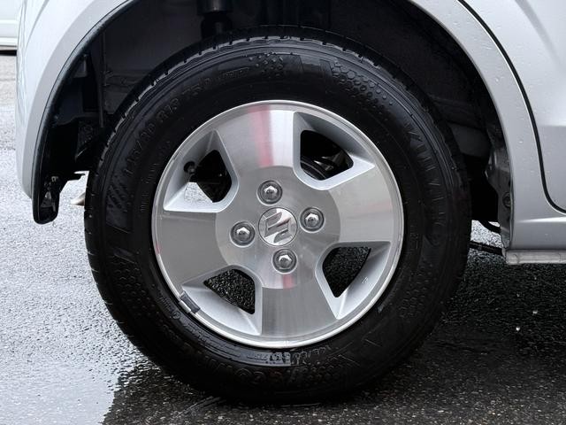 0509024A30260825W00518.jpg