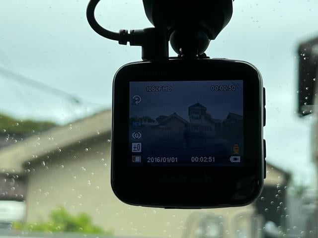 0708262A30251018W00105.jpg