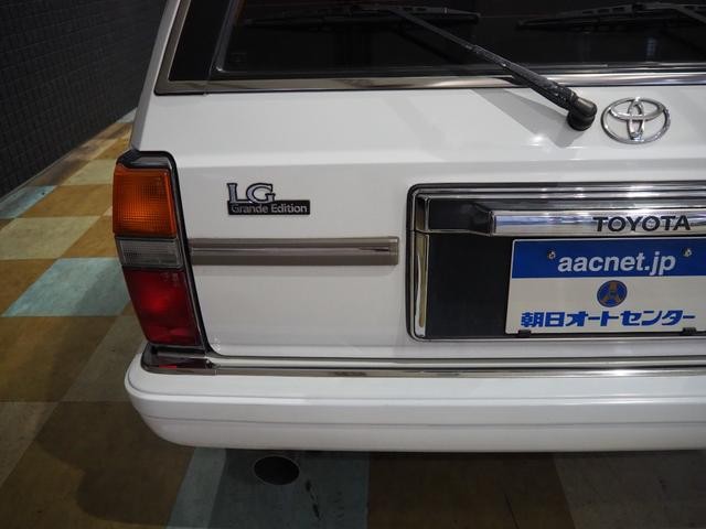 0707753A30261009W00118.jpg