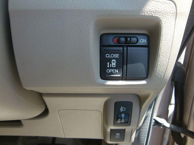 0800276A30260731W00111.jpg