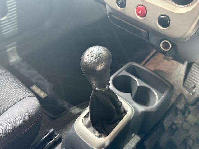 1020009A30260730W00214.jpg
