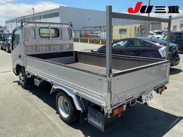 5e1181e385cc6ec5dd75e71d94ece6eb.jpg