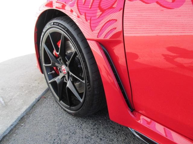 1020113A30260619W00116.jpg
