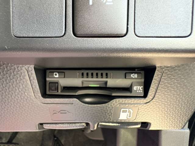 d93e3ec2ee78830825cd6e1695bd985e.jpg