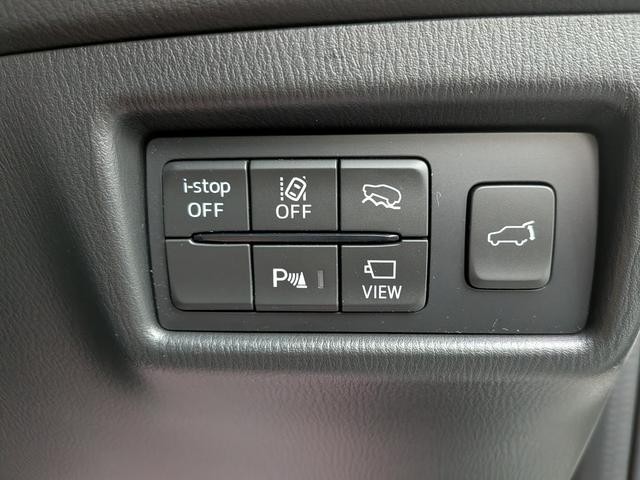 0903185A30260820W00207.jpg