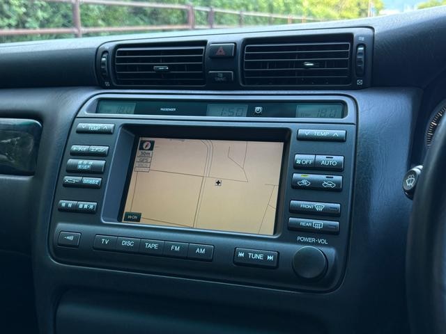 0560718A30260804W00112.jpg