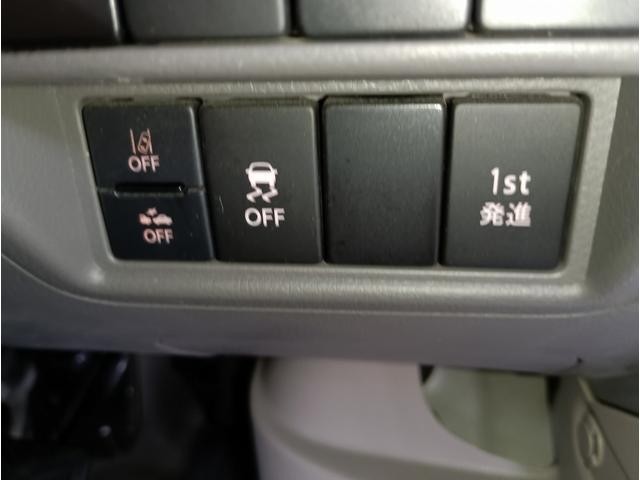 0500134A30261026W00105.jpg