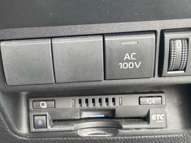 0541447A30260926W00107.jpg