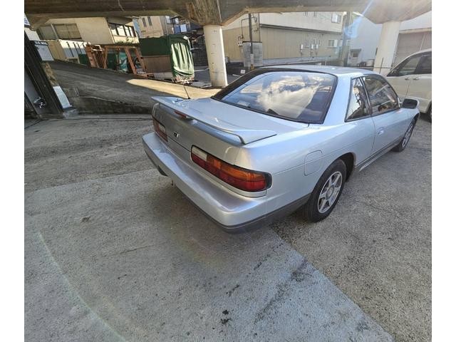 1010194A30261014W00307.jpg