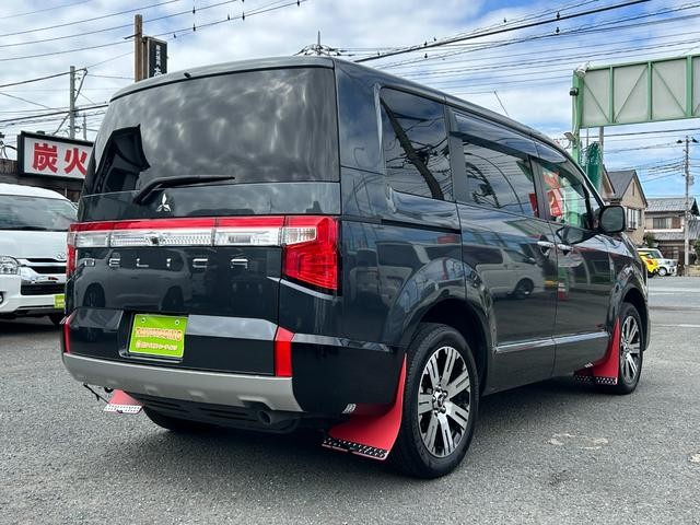 0561411A30261003W00106.jpg