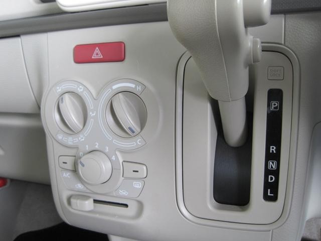 1101641A30260905W00112.jpg