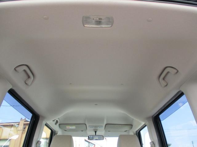 0904214A30260725W00111.jpg