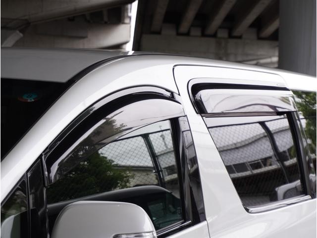 0708745A30260911W00112.jpg