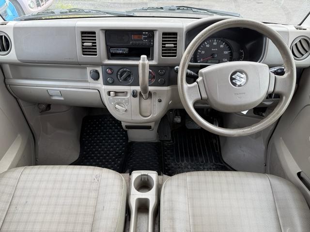 0403876A30260917W00117.jpg