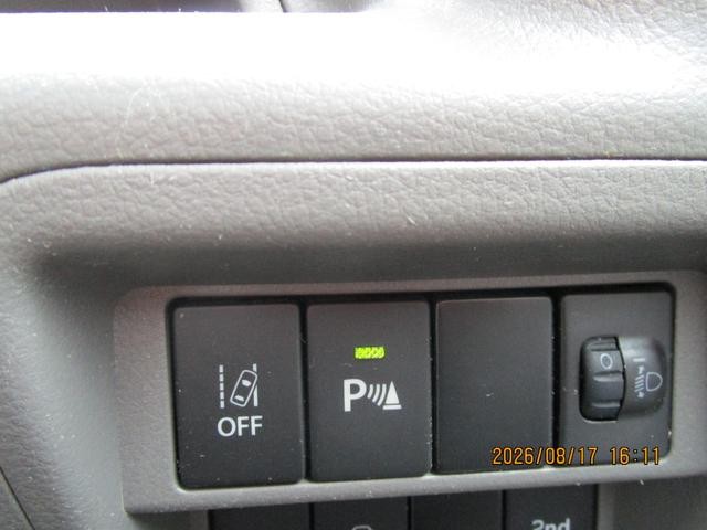 0701567A30260817W00113.jpg