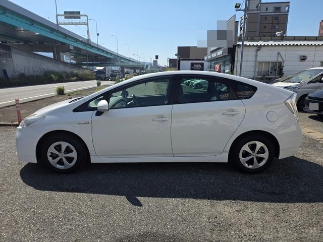 0802736A30260520W00104.jpg