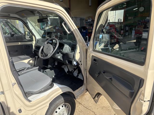 1300459A30260105W00104.jpg