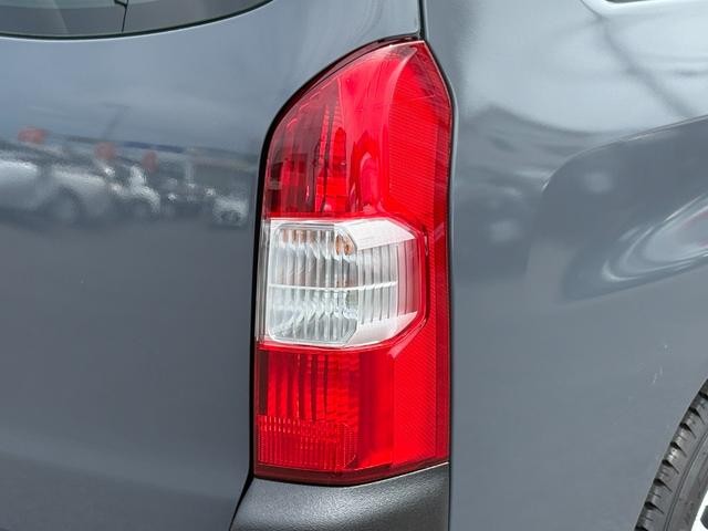 1301063A30260626W00511.jpg