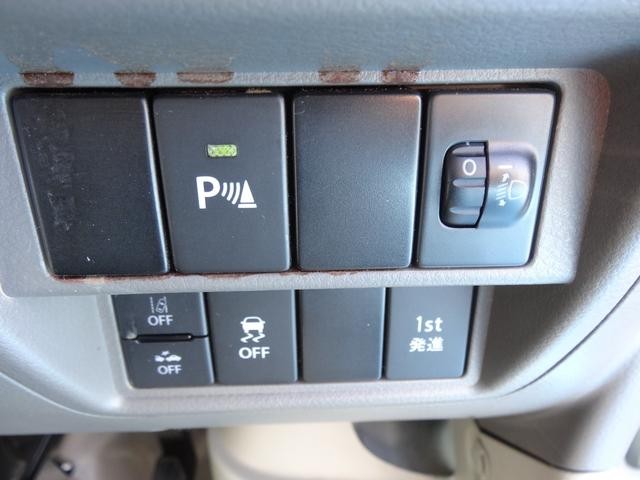 0550895A30261009W00709.jpg