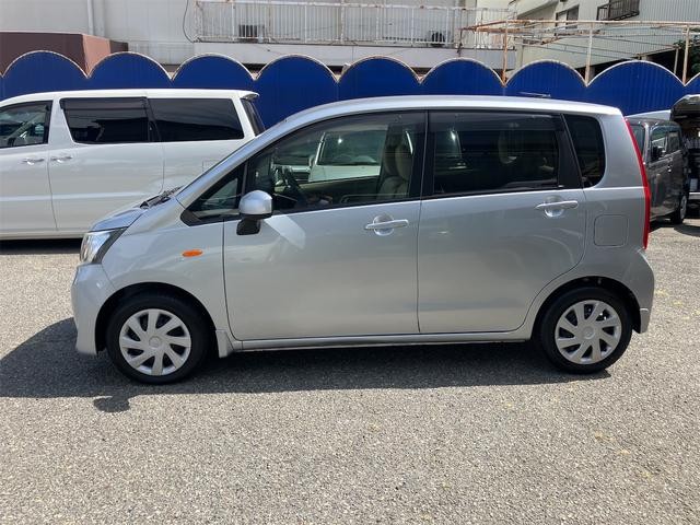 0703970A30260820W00112.jpg