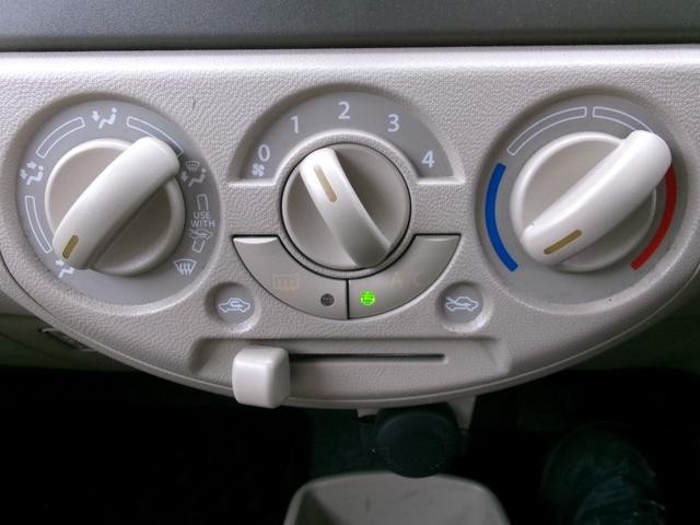 0602335A30260920W00417.jpg
