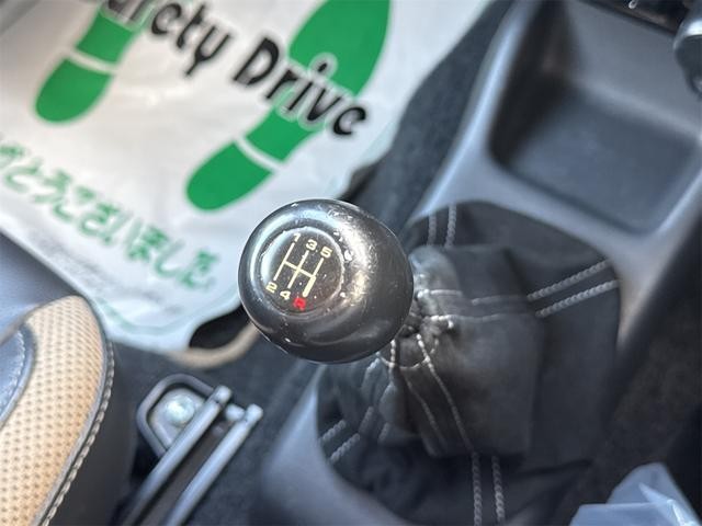 0904294A30260821W00111.jpg