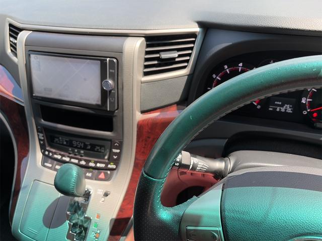 0903892A30260703W00115.jpg