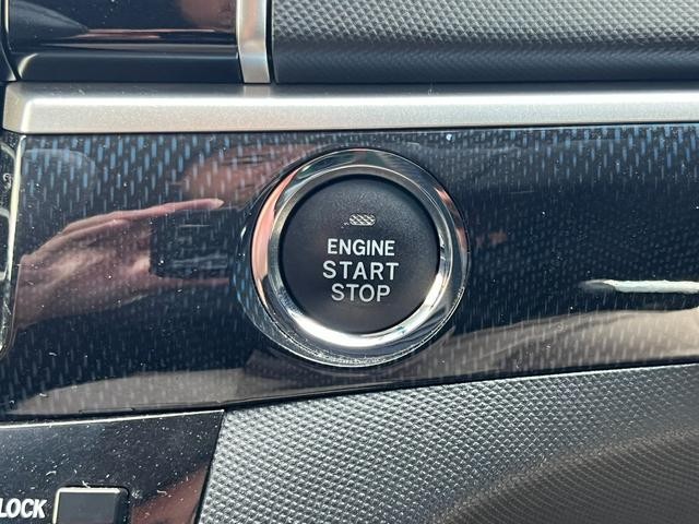 1157461A30261012W00117.jpg