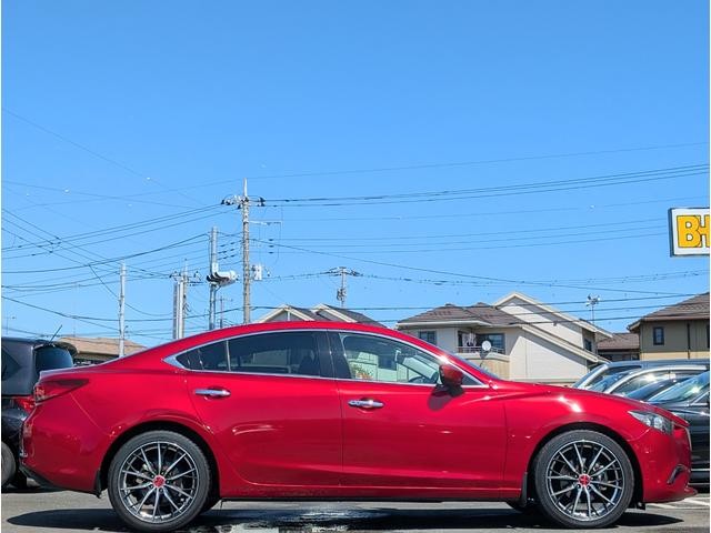 0541823A30260926W00113.jpg