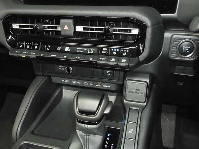 0500075A20260829K00718.jpg