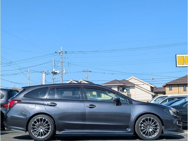 0541823A30260927W00114.jpg