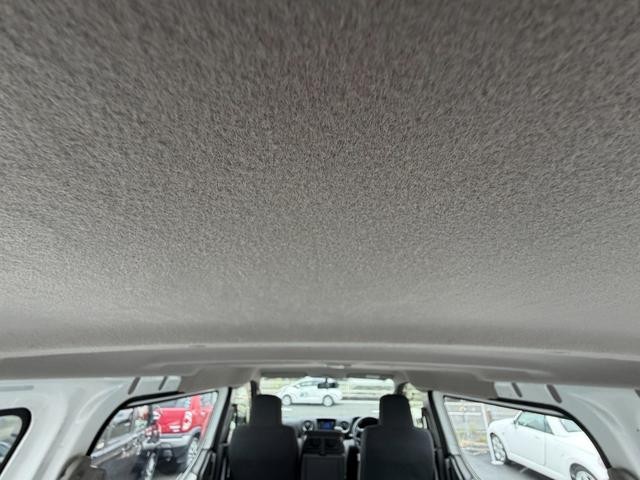 0704304A30260928W00203.jpg
