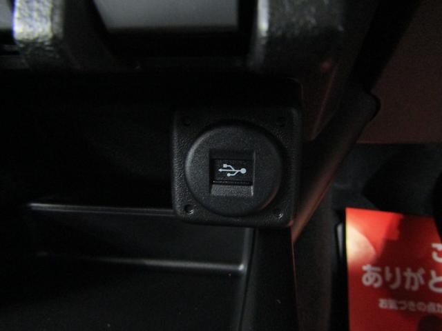 0701563A30261018W00215.jpg