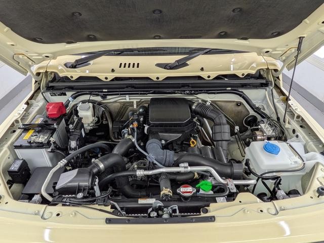 0903185A30260731W00318.jpg