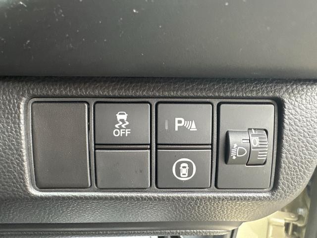 0550659A30260622W00510.jpg