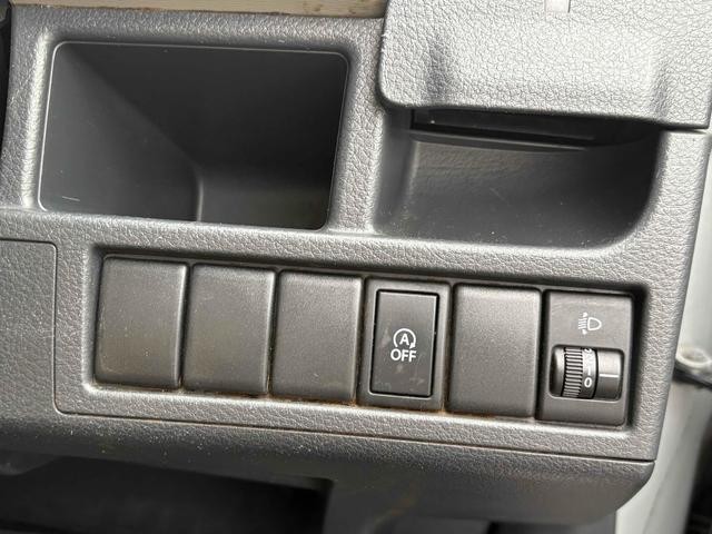 0541840A30260902W00103.jpg