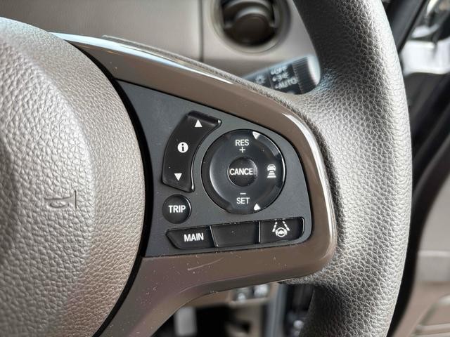 0701359A30260920W00107.jpg