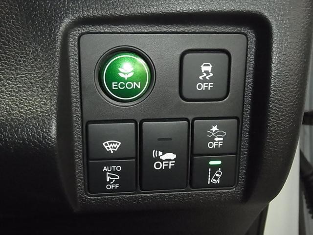 0500075A30260729W00117.jpg