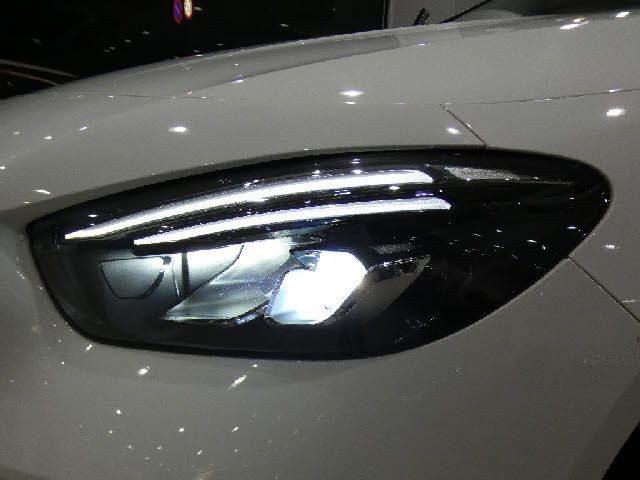 5cae80fb5a1018912354855d89daf919.jpg