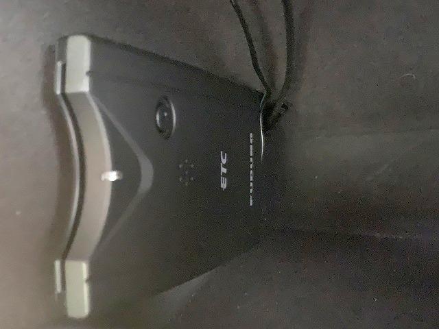 0560069A30260528W00109.jpg