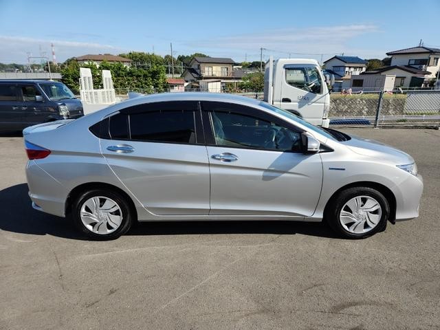 0580673A30241025W00118.jpg