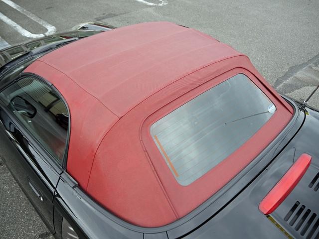 0208689A30260928W00216.jpg