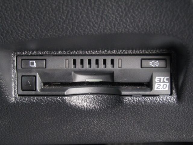 0506241A30260608W00307.jpg